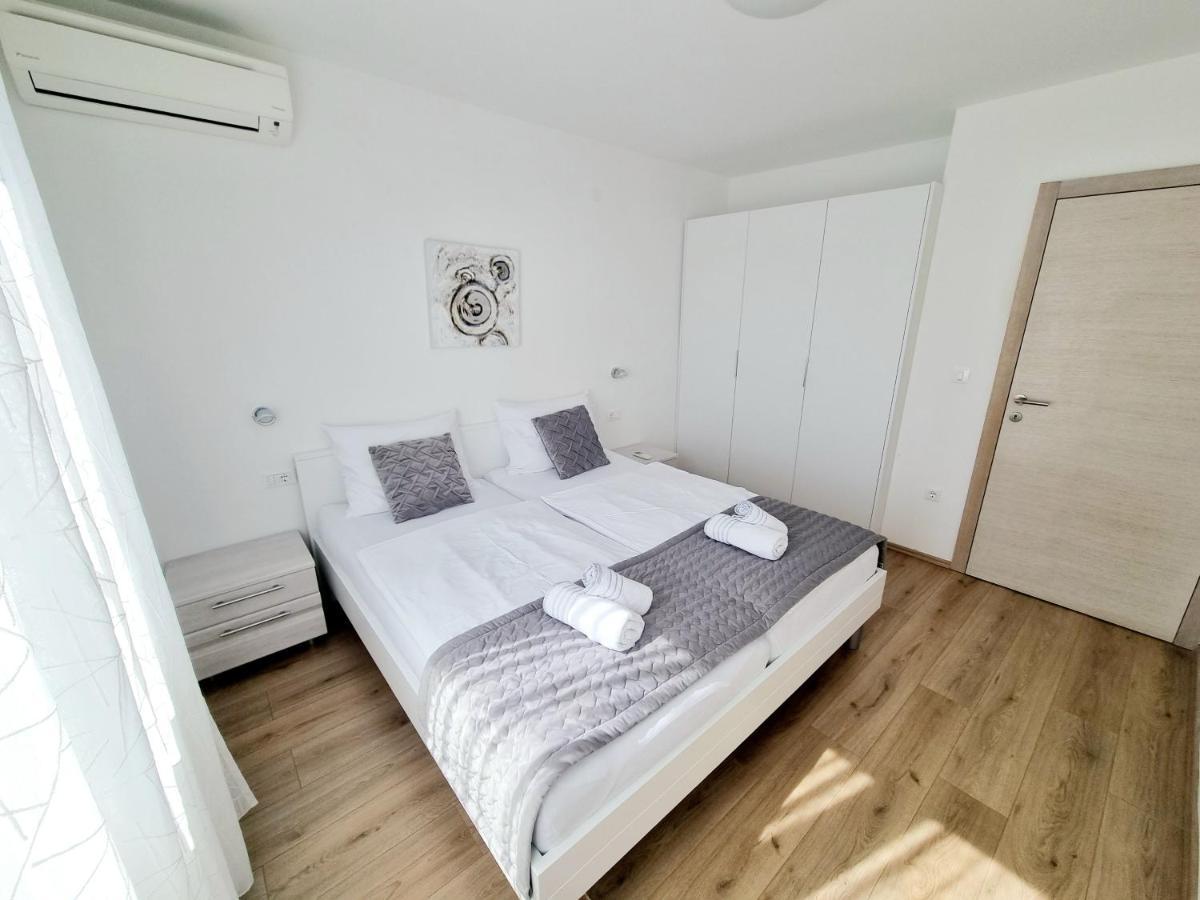 Apartman Maslina Krk Town Luaran gambar