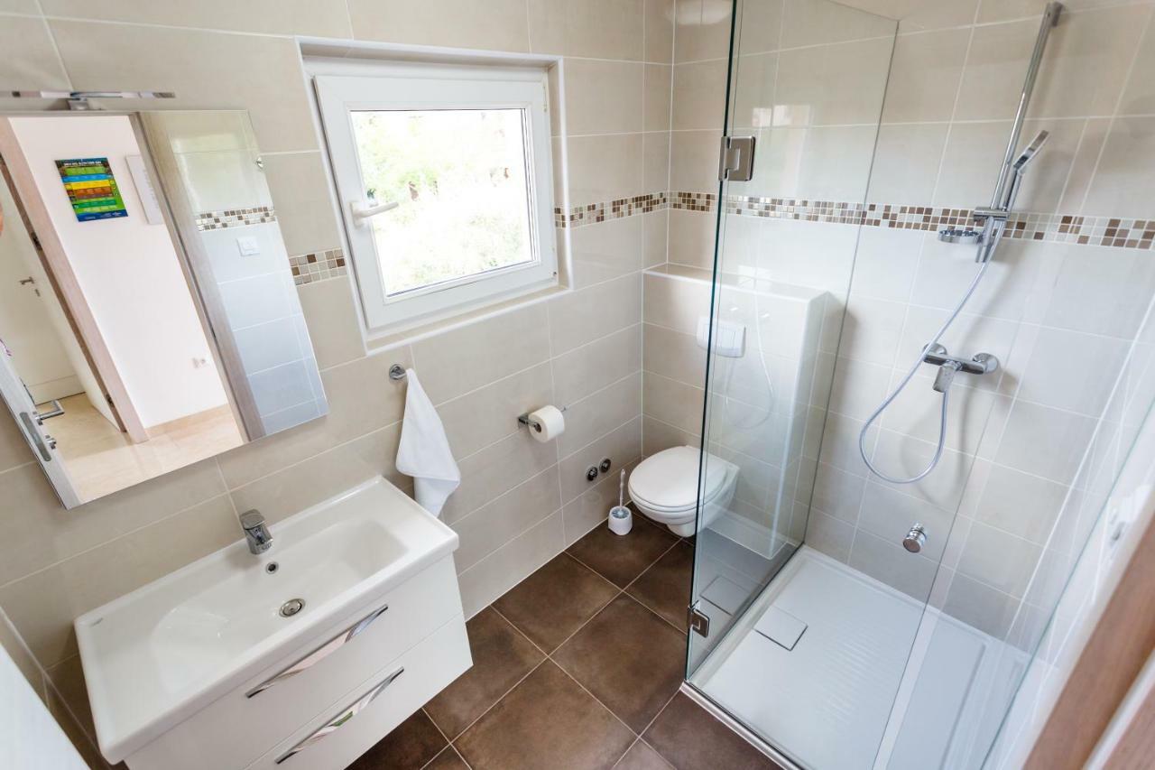 Apartman Maslina Krk Town Luaran gambar