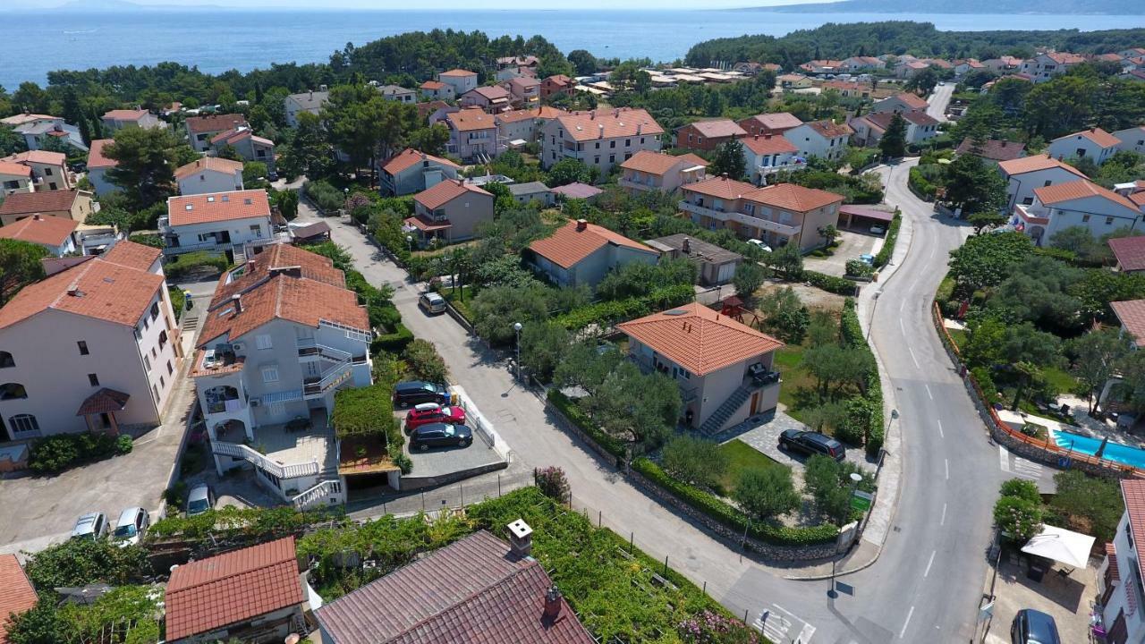 Apartman Maslina Krk Town Luaran gambar