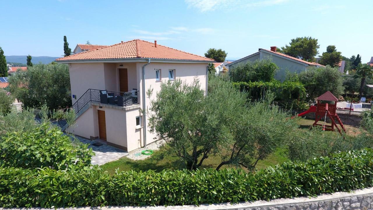 Apartman Maslina Krk Town Luaran gambar